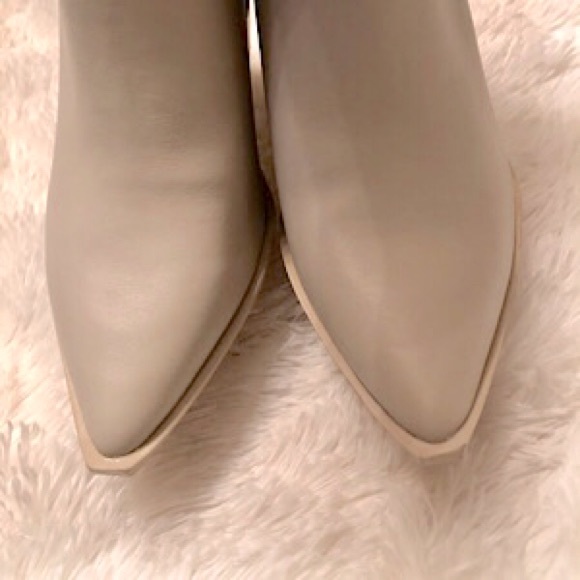 “NEW” Steve Madden Thorn Bootie - Picture 9 of 10